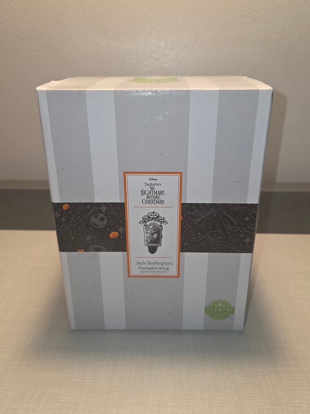 Jack Skellington: Pumpkin King Mini Plug-in RETIRED Scentsy Warmer